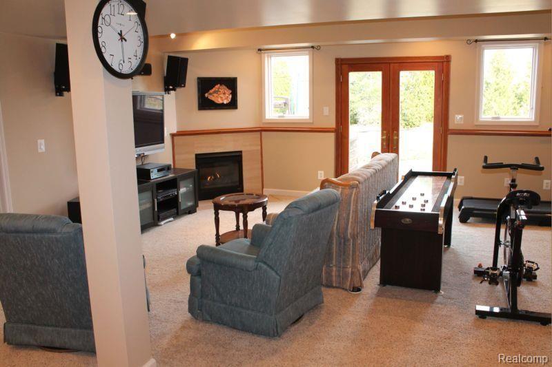44561 Spring Hill Road Northville, MI 48168 - Photo 67 of 81 IMG_7547.jpg