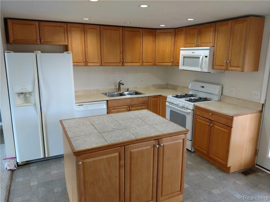 3388 Lippincott Road Lapeer, MI 48446 - Photo 2 of 23 IMG_20180221_141238377.jpg