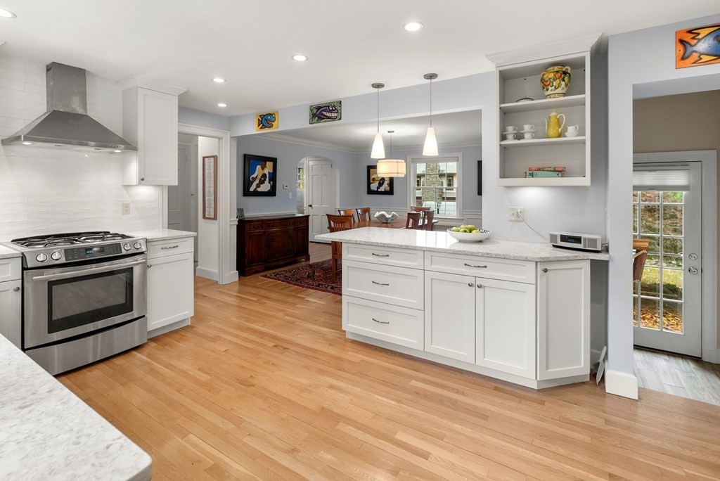 100 Clairemont Road Belmont, MA 02478 - Photo 12 of 29