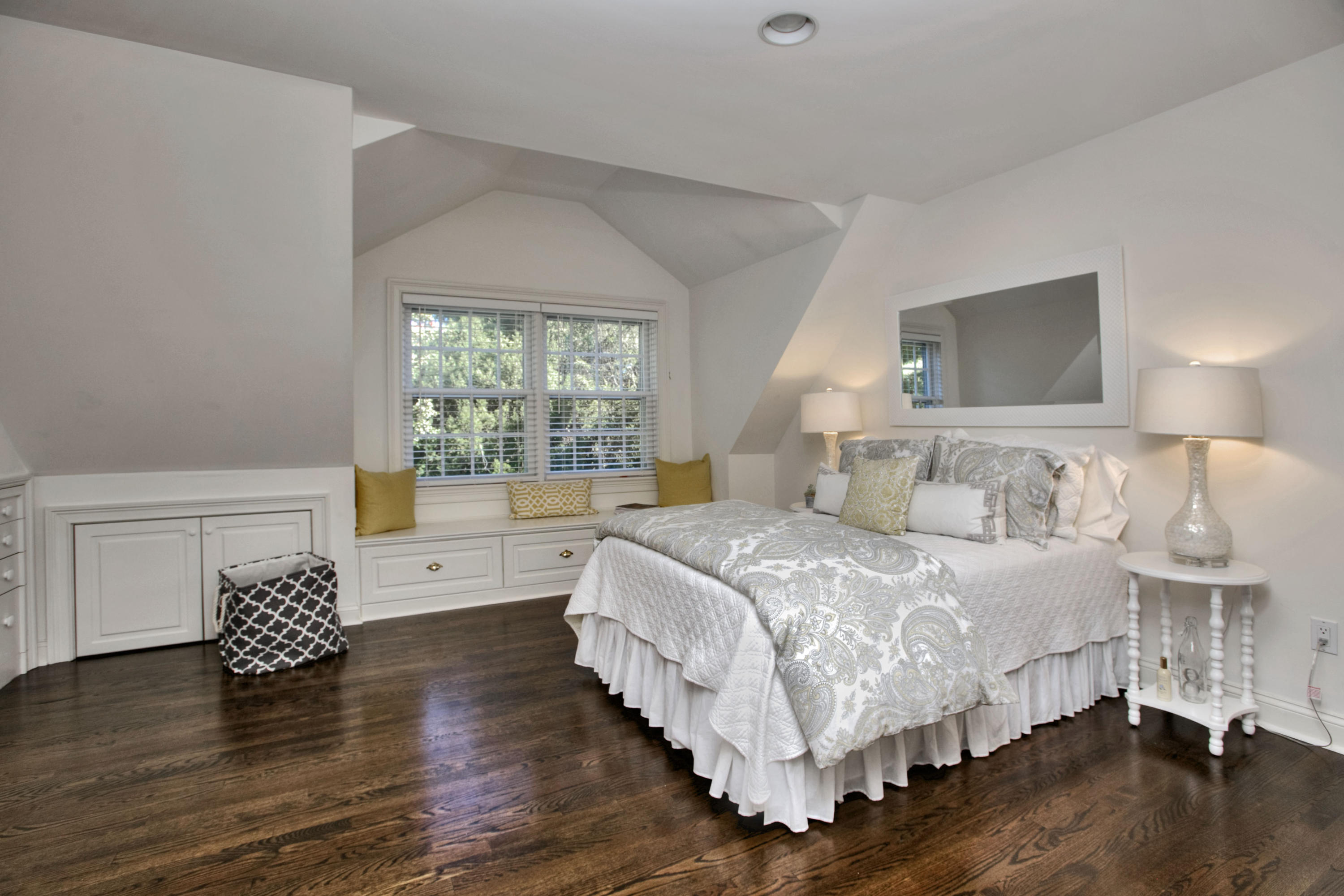 4 St Nicholas Road Darien, CT 06820 - Photo 12 of 15 a bedroom with a bed and a window