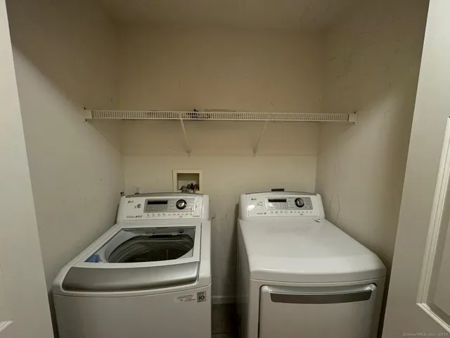 $3,200 | 59 Gilbert Lane, Branford, CT 06405