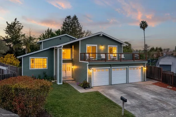 $1,025,000 | 4491 Filbert Court, Rohnert Park, CA 94928