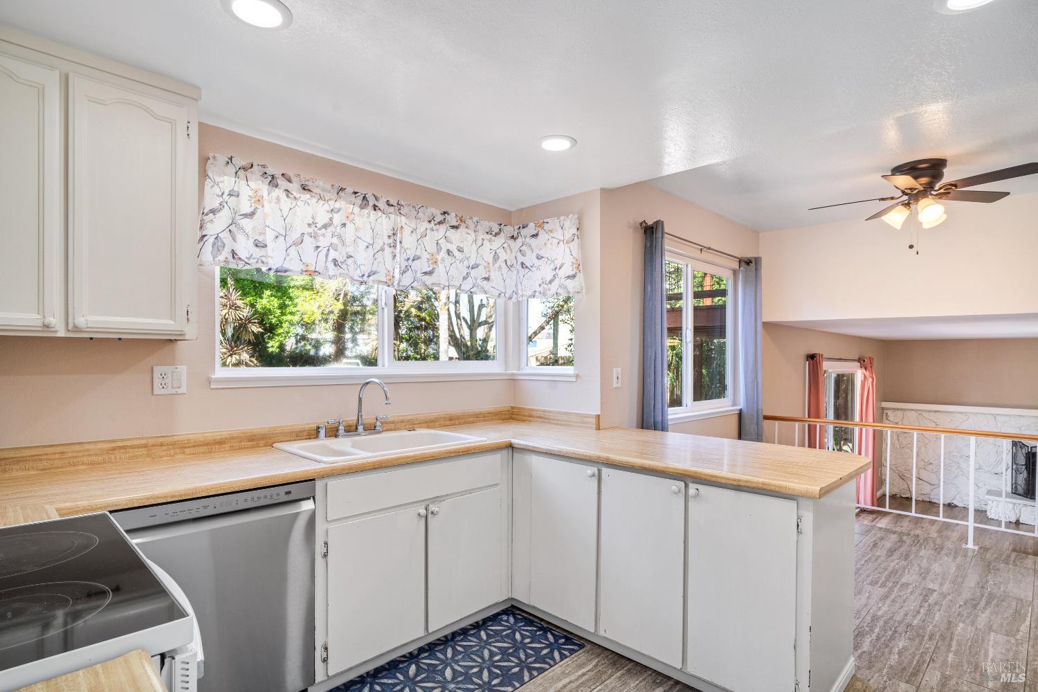 4491 Filbert Court Rohnert Park, CA 94928 - Photo 21 of 42