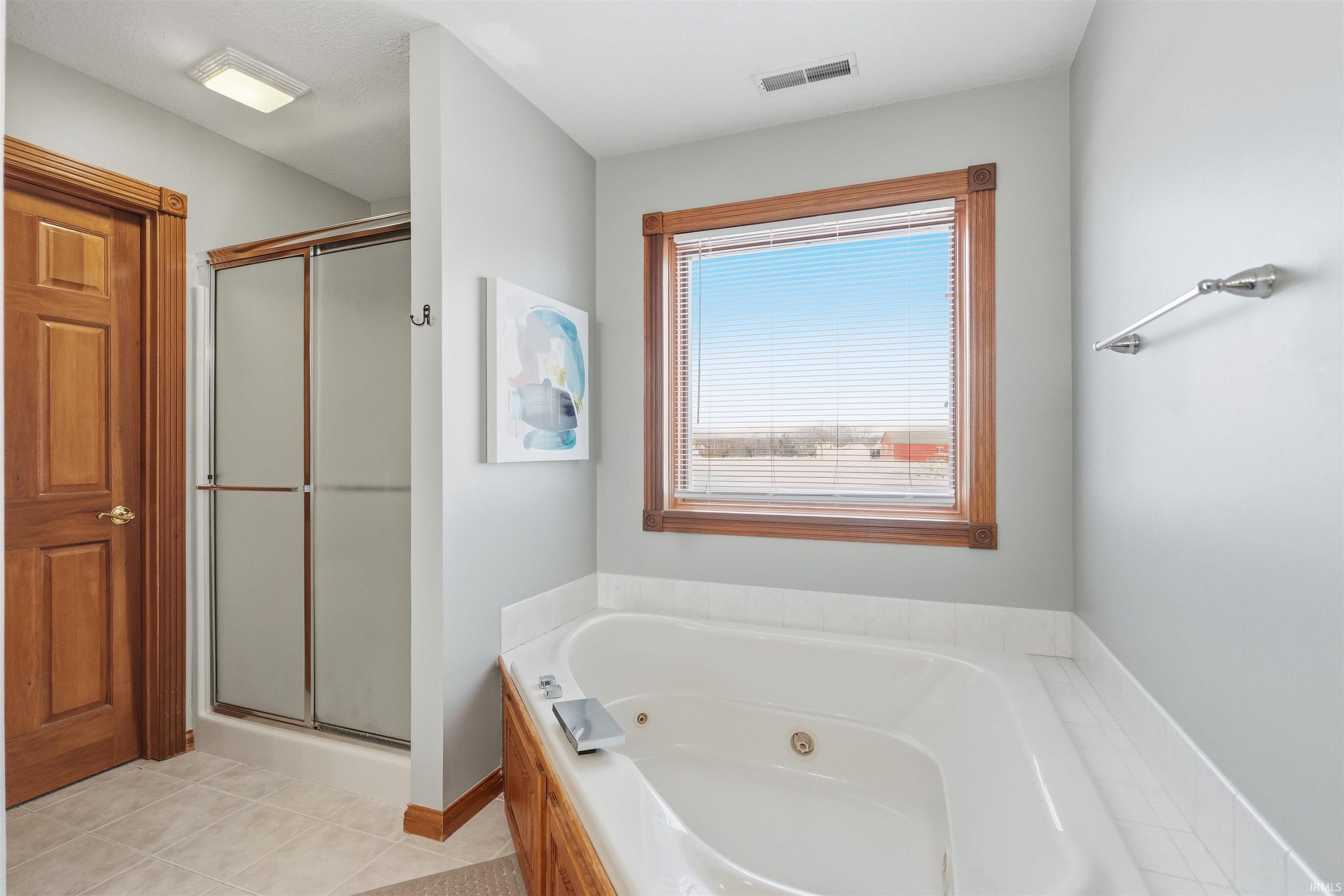 8517 Greyhawk Drive Fort Wayne, IN 46835 - Photo 12 of 36