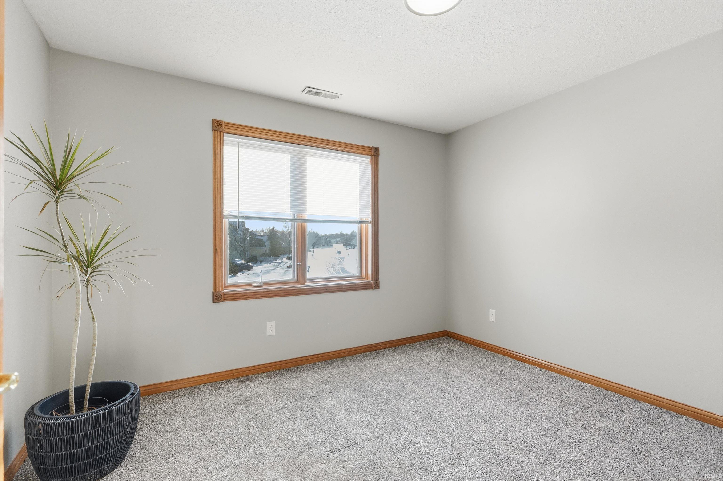 8517 Greyhawk Drive Fort Wayne, IN 46835 - Photo 15 of 36