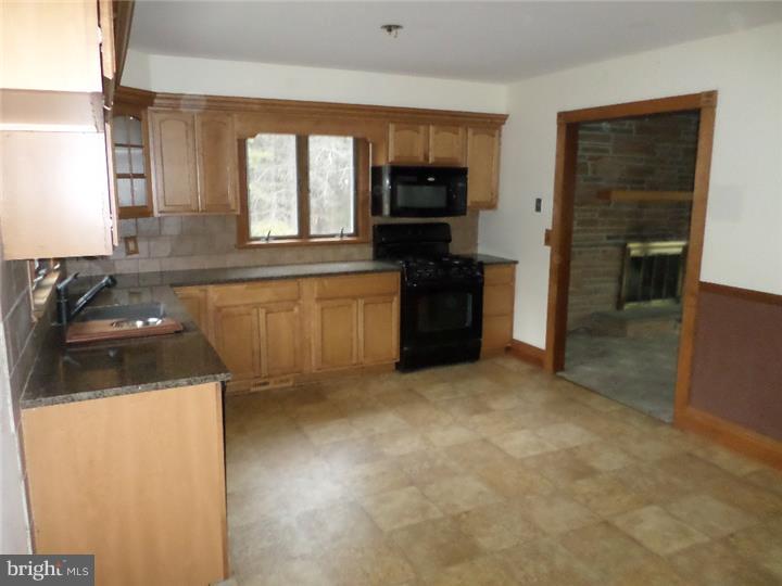 791 Kettle Run Road Marlton, NJ 08053 - Photo 3 of 10