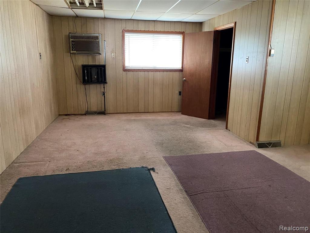 1405 South Hospital Road Waterford, MI 48327 - Photo 16 of 22