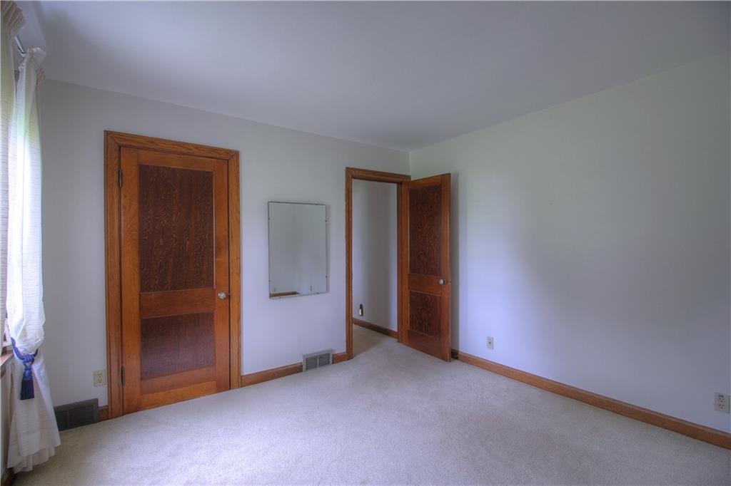 6414 Tuscarawas Road Midland, PA 15059 - Photo 15 of 24 Gallery Image 15