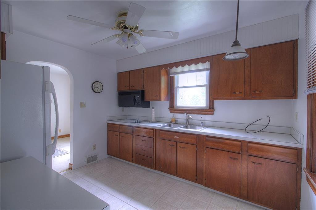 6414 Tuscarawas Road Midland, PA 15059 - Photo 19 of 24 Gallery Image 19