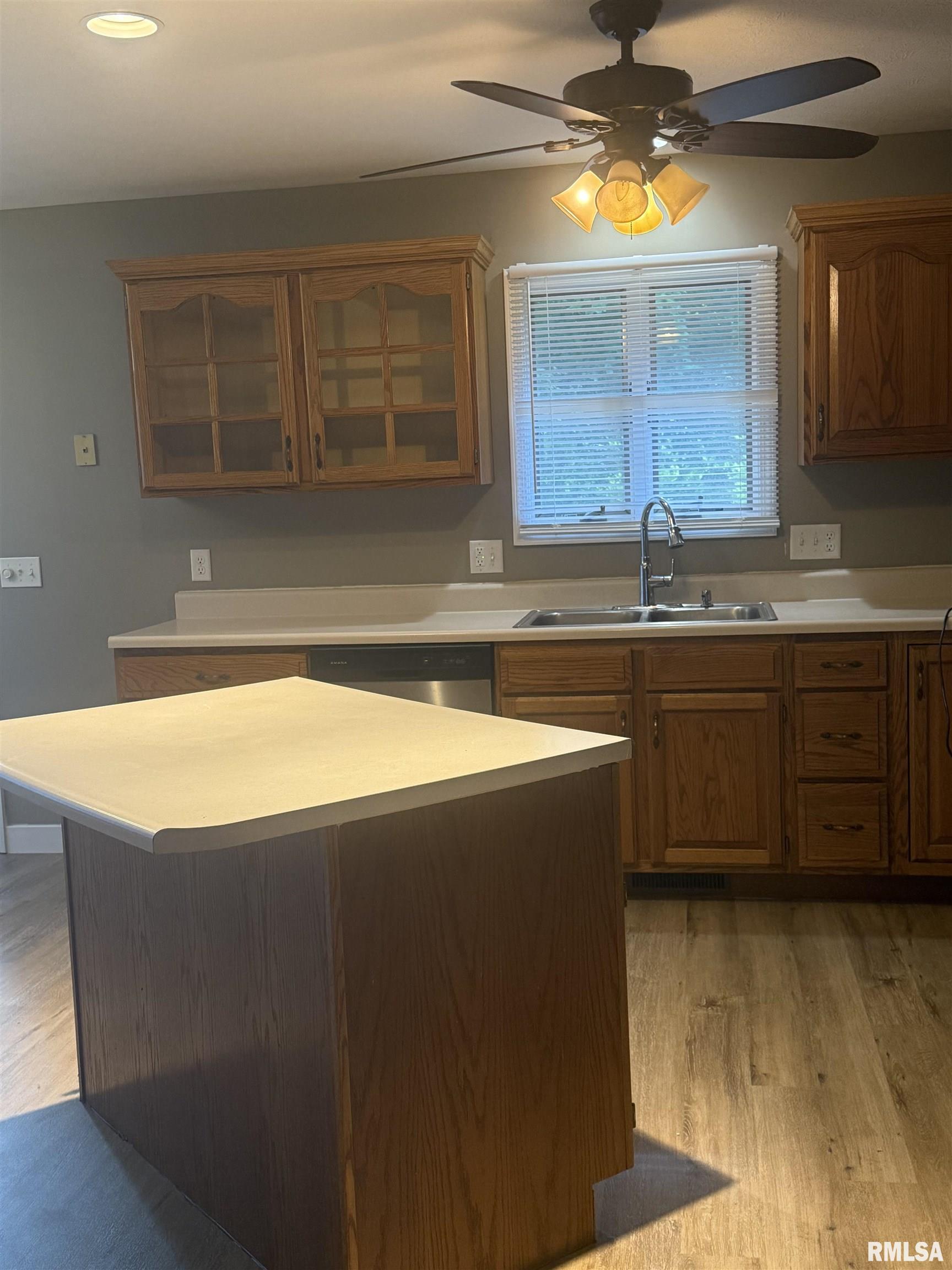 213 Appomattox Drive Springfield, IL 62711 - Photo 6 of 17