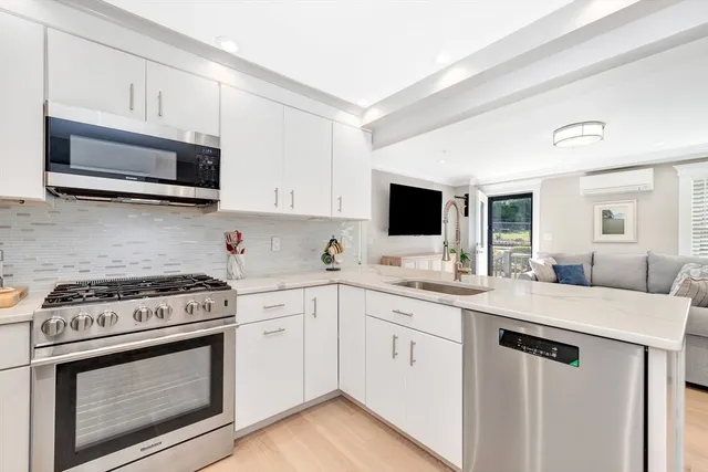 $549,900 | 600 Shirley Street, Unit 3, Winthrop, MA 02152