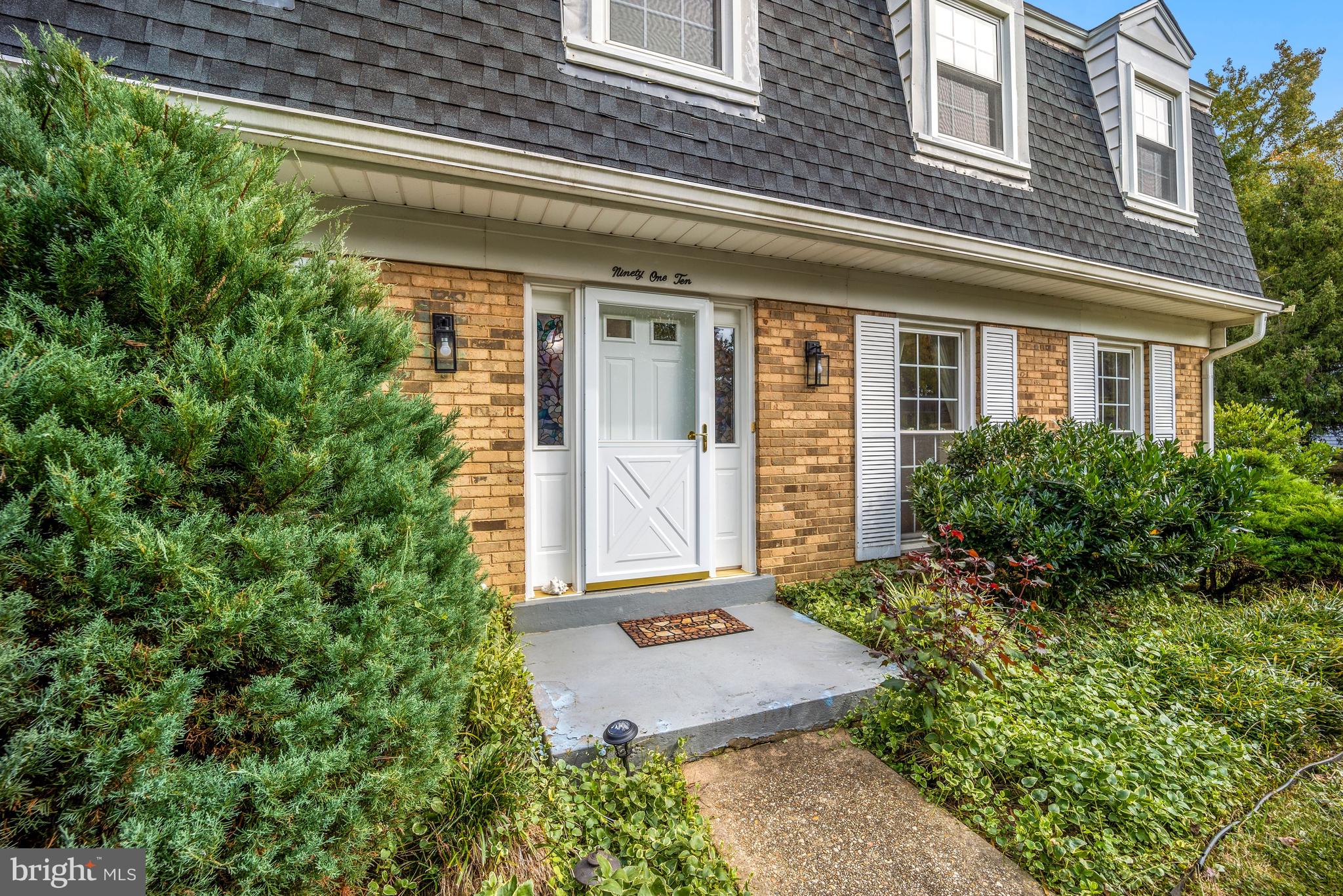 Welcome to 9110 Ivanhoe Rd!
