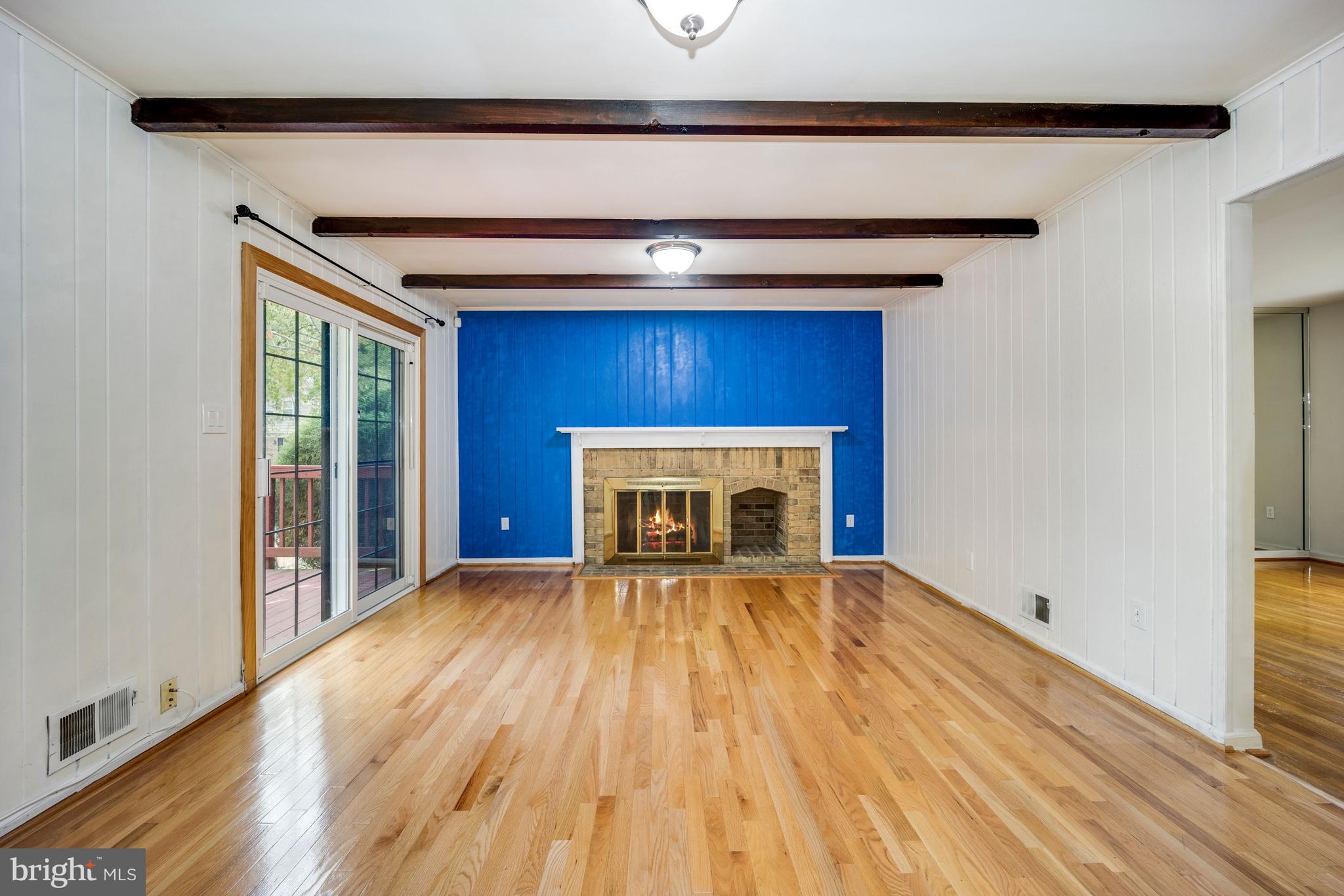 9110 Ivanhoe Road Fort Washington, MD 20744 - Photo 14 of 57 Den with fireplace