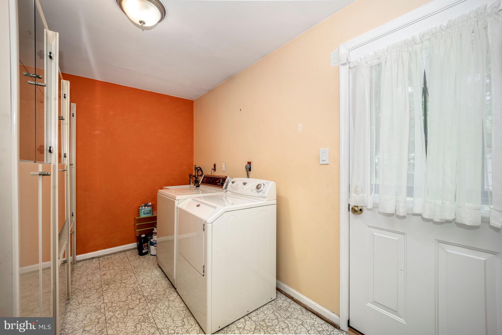 9110 Ivanhoe Road Fort Washington, MD 20744 - Photo 23 of 57 Laundry room with lots of storage