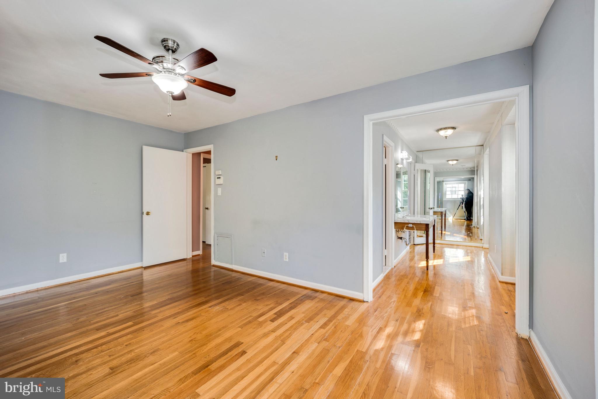 9110 Ivanhoe Road Fort Washington, MD 20744 - Photo 27 of 57 Bdrm 1 w/ hardwood floors, ensuite bthrm