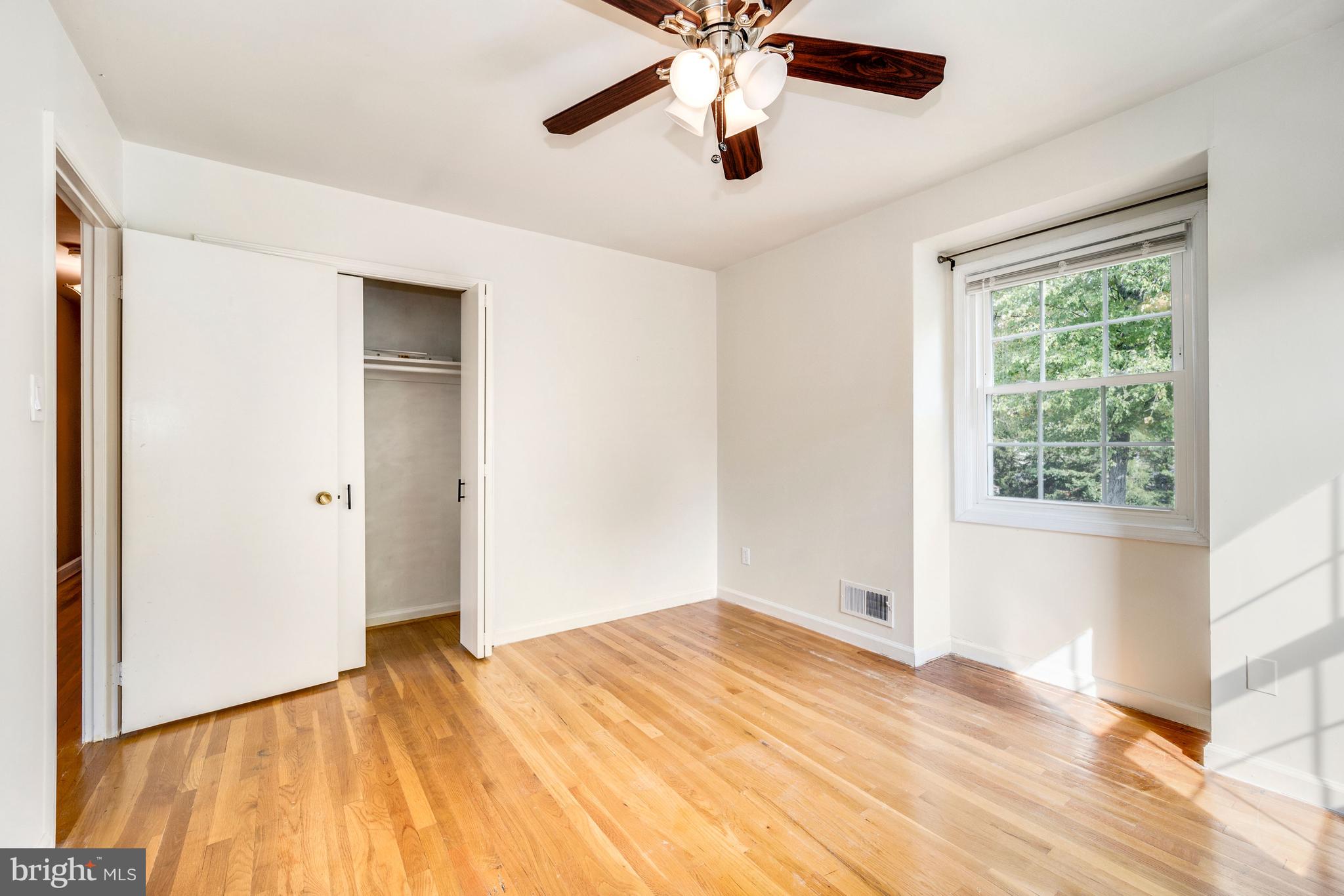 9110 Ivanhoe Road Fort Washington, MD 20744 - Photo 32 of 57 Bdrm 2 - wood floors, large closet, natural light