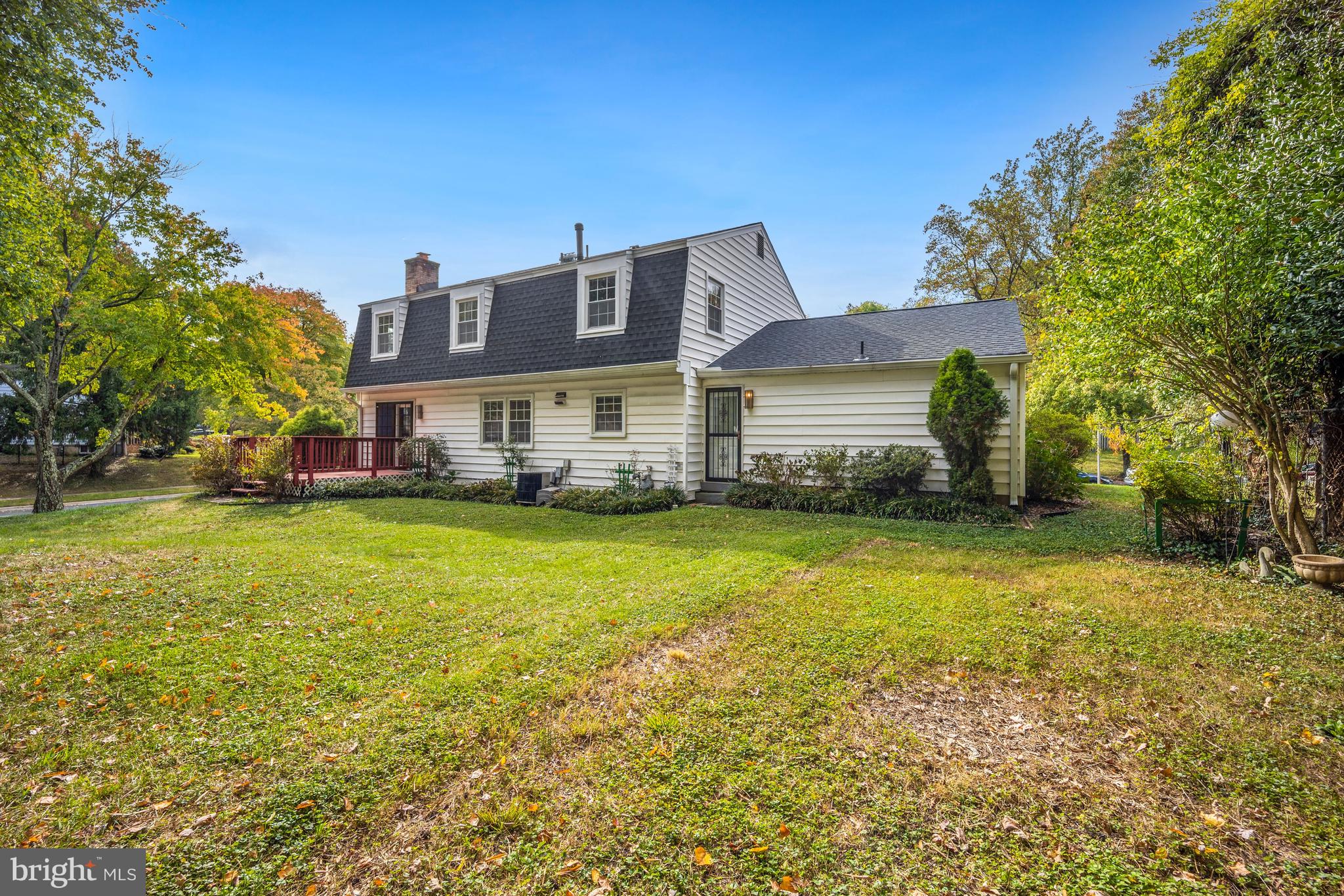9110 Ivanhoe Road Fort Washington, MD 20744 - Photo 49 of 57 Large rear yard