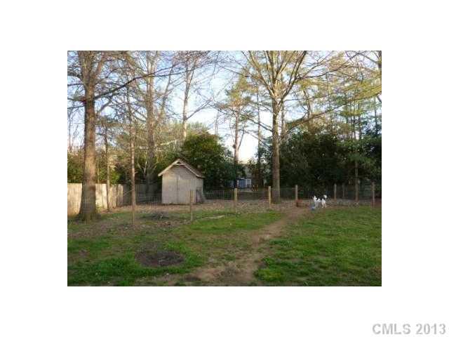 11515 5 Cedars Road Charlotte, NC 28226 - Photo 15 of 16 Gallery Image 15