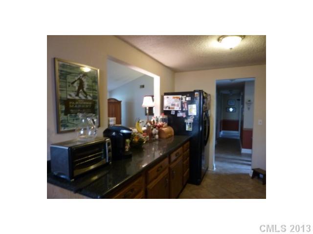 11515 5 Cedars Road Charlotte, NC 28226 - Photo 5 of 16 Gallery Image 5