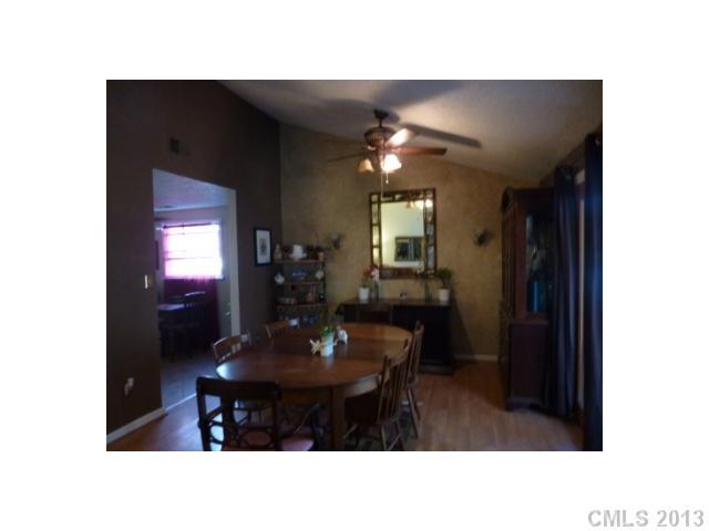 11515 5 Cedars Road Charlotte, NC 28226 - Photo 7 of 16 Gallery Image 7