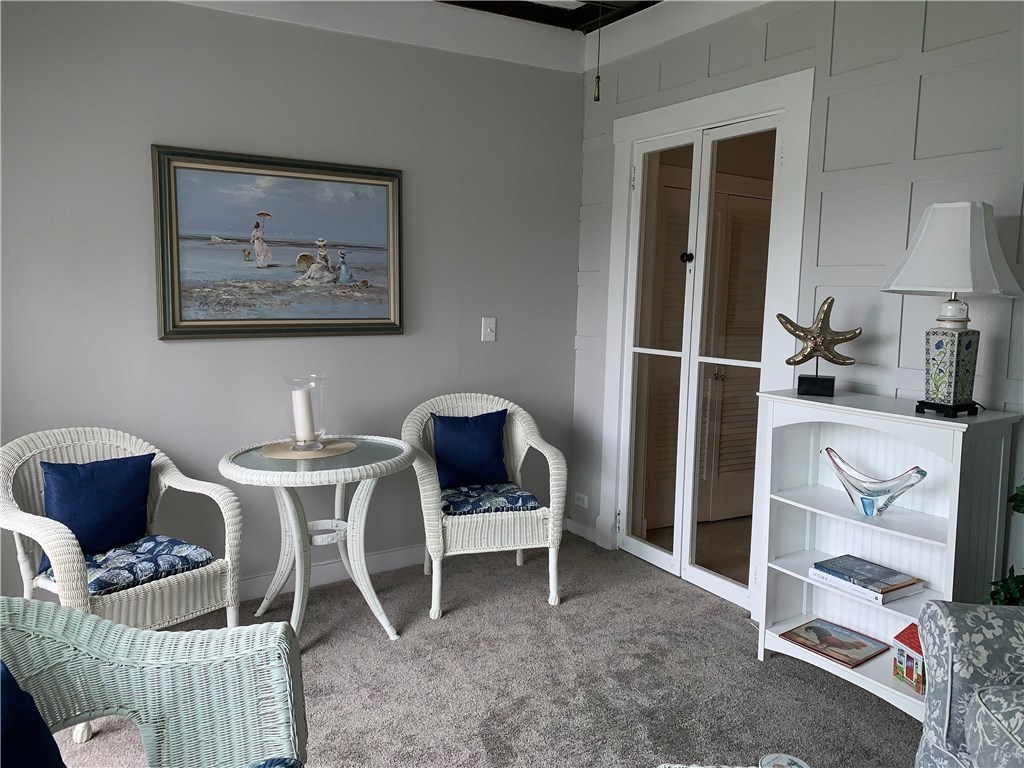 44 Bliss Mine Road, Unit 3 Middletown, RI 02842 - Photo 18 of 35 Sun Room