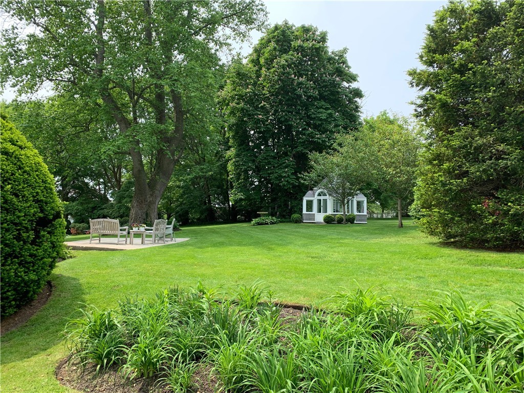 44 Bliss Mine Road, Unit 3 Middletown, RI 02842 - Photo 32 of 35 Patio and Aviary
