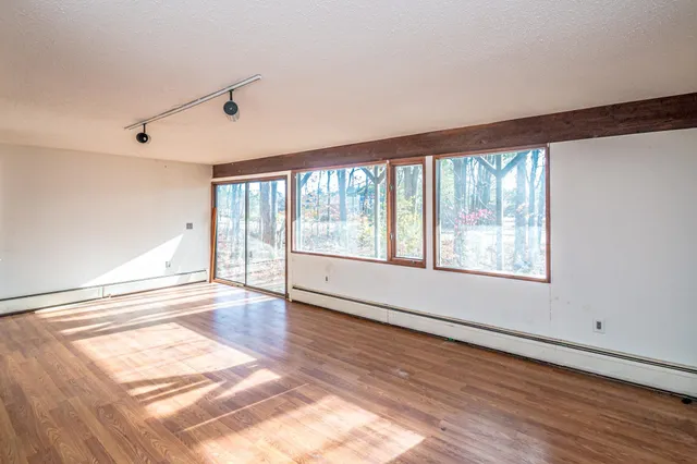 $375,000 | 112 Wylie Court, Conway, NH 03860