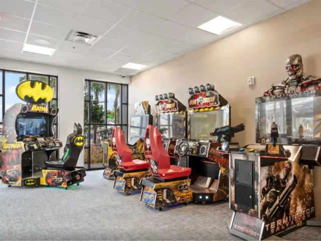 $1,196,000 | 15961 Cape Coral Loop, Clermont, FL 34714