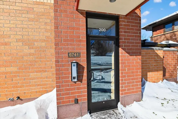 $375,000 | 6741 Frank Lloyd Wright Avenue, Unit 200, Middleton, WI 53562