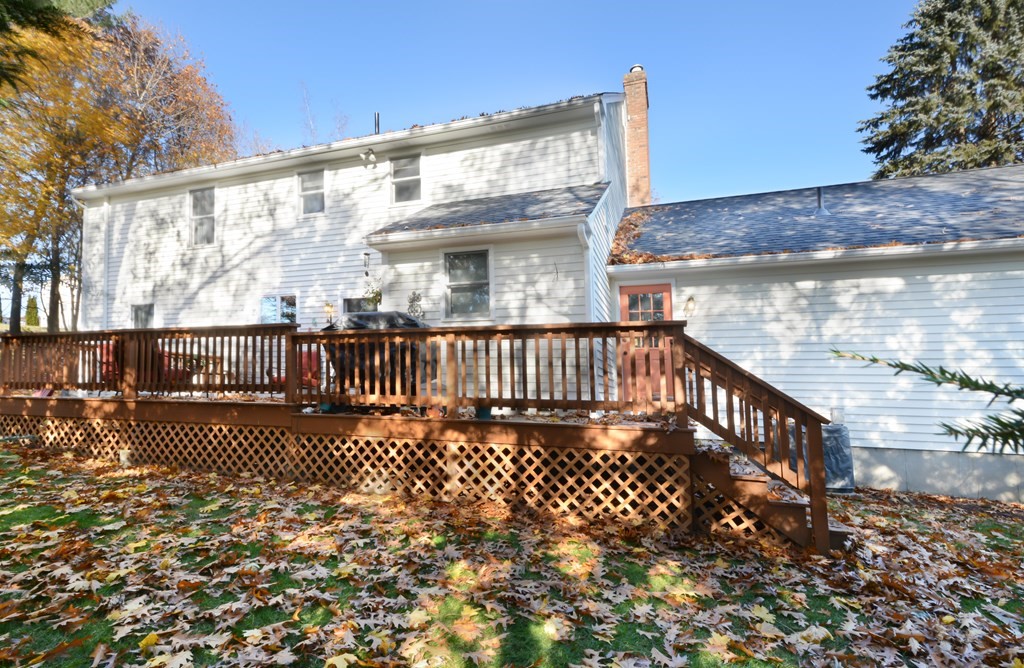 106 Barry Road Worcester, MA 01609 - Photo 6 of 35 Gallery Image 6