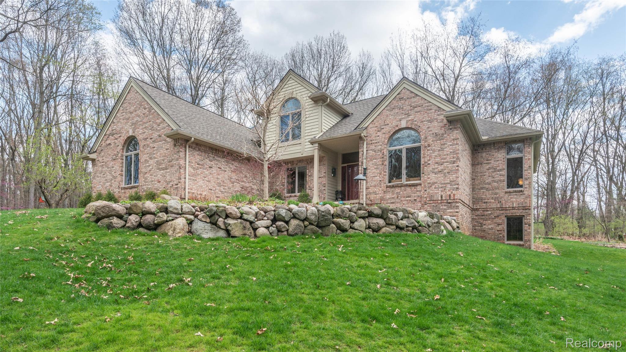 8330 Webster Hills Road Dexter, MI 48130 - Photo 4 of 87 002_2.jpg