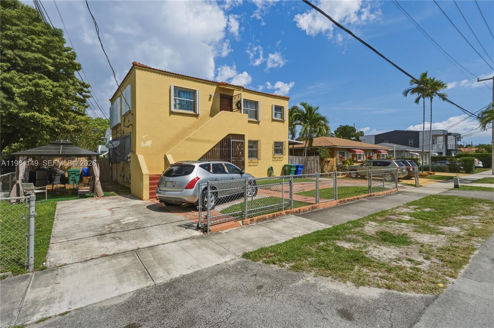 3501 Southwest 16th Terrace Miami, FL 33145 - Photo 4 of 14