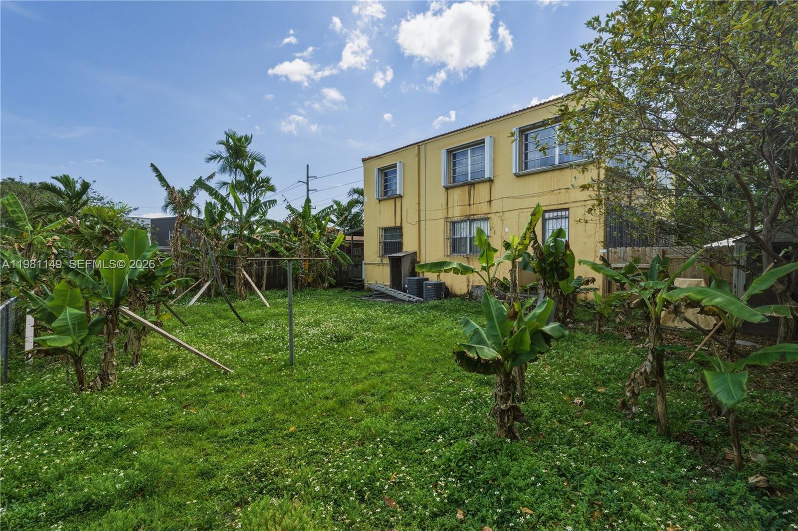 3501 Southwest 16th Terrace Miami, FL 33145 - Photo 7 of 14