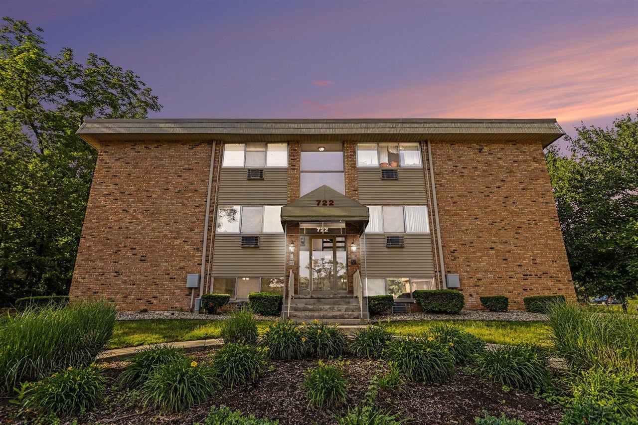 722 West Kilgore Road, Unit 102 Kalamazoo, MI 49008 - Photo 1 of 15 Gallery Image 1
