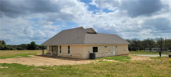 $579,900 | 1439 Lone Star Lane, Franklin, TX 77856