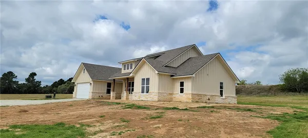 $579,900 | 1439 Lone Star Lane, Franklin, TX 77856