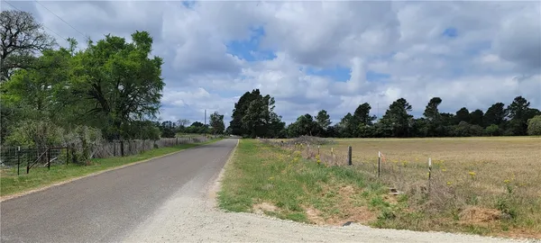 $579,900 | 1439 Lone Star Lane, Franklin, TX 77856