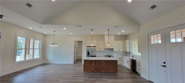 $579,900 | 1439 Lone Star Lane, Franklin, TX 77856