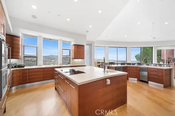 $4,600,000 | 10182 Cowan Heights Drive, North Tustin, CA 92705