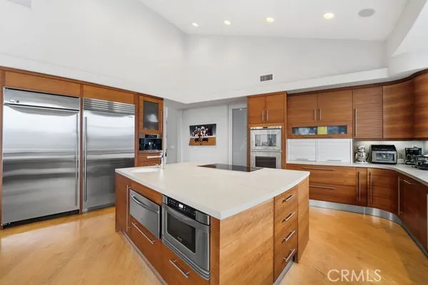 $4,600,000 | 10182 Cowan Heights Drive, North Tustin, CA 92705