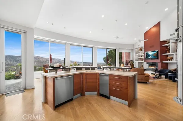 $4,600,000 | 10182 Cowan Heights Drive, North Tustin, CA 92705