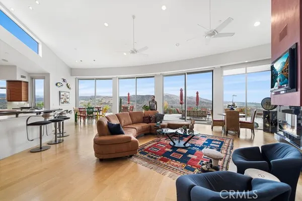 $4,600,000 | 10182 Cowan Heights Drive, North Tustin, CA 92705