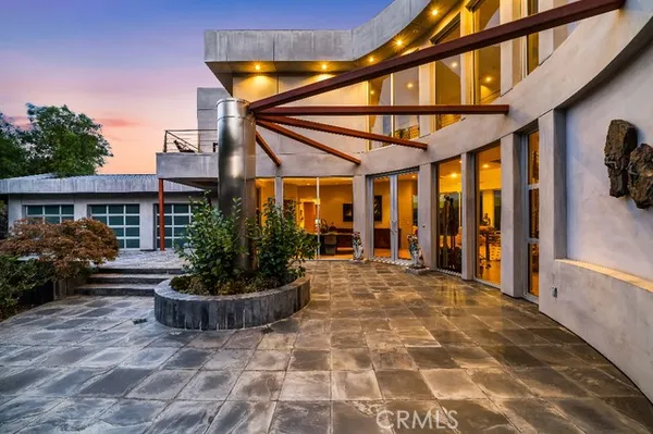 $4,600,000 | 10182 Cowan Heights Drive, North Tustin, CA 92705