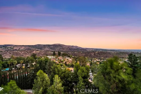 $4,600,000 | 10182 Cowan Heights Drive, North Tustin, CA 92705