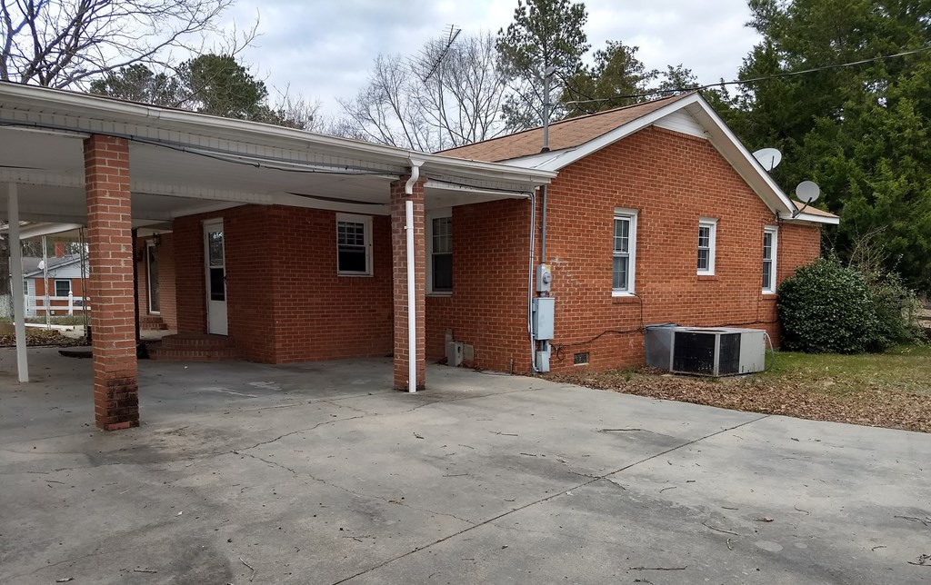 2626 M W Rickenbaker Road Manning, SC 29102 - Photo 3 of 34 Gallery Image 3