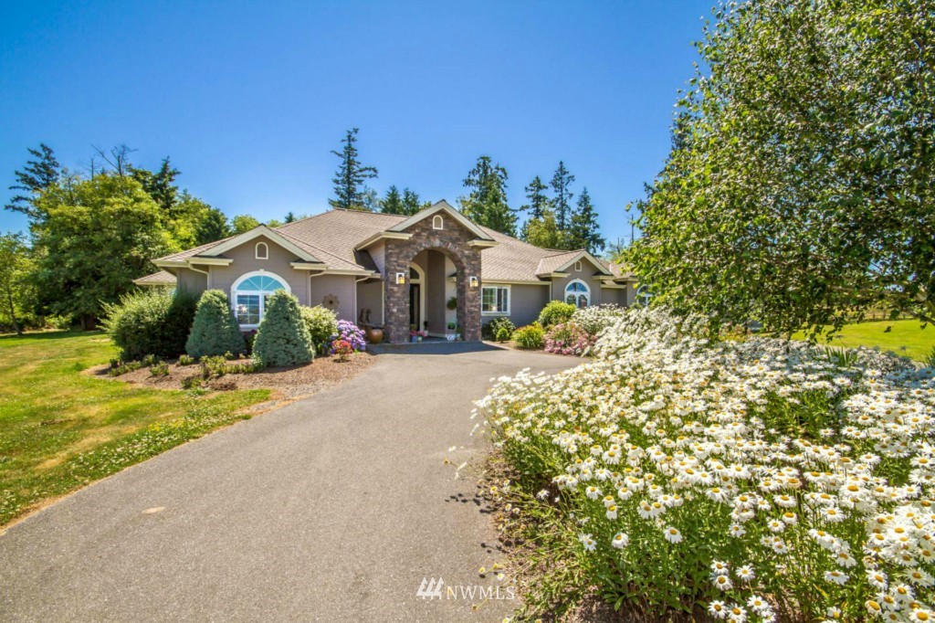 13504 Rector Road Mount Vernon, WA 98273 - Photo 1 of 23 Gallery Image 1