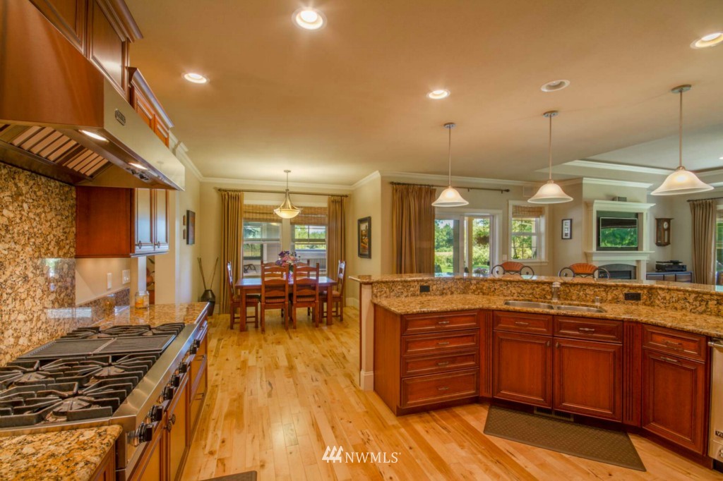 13504 Rector Road Mount Vernon, WA 98273 - Photo 12 of 23 Gallery Image 12