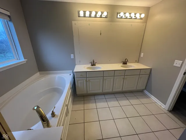 $3,750 | 344 West Columbine Lane, Westfield, IN 46074