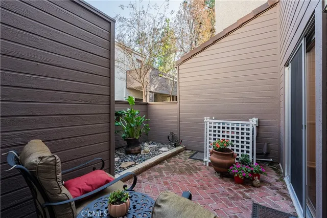 $649,000 | 73 Via Colinas, Westlake Village, CA 91362