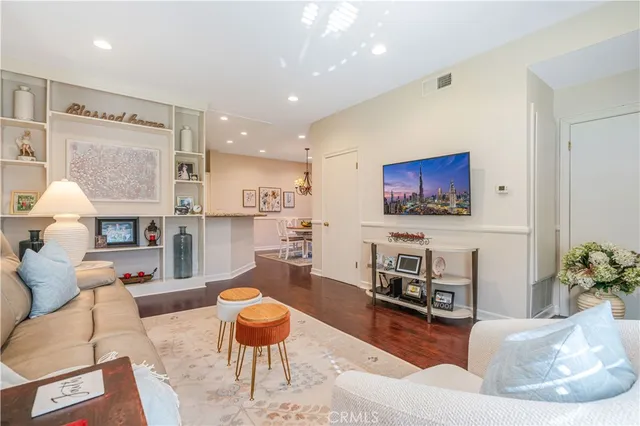 $649,000 | 73 Via Colinas, Westlake Village, CA 91362